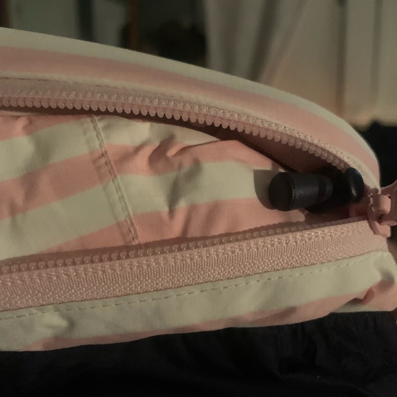 Vineyard vines windbreaker - Picture 4 of 10